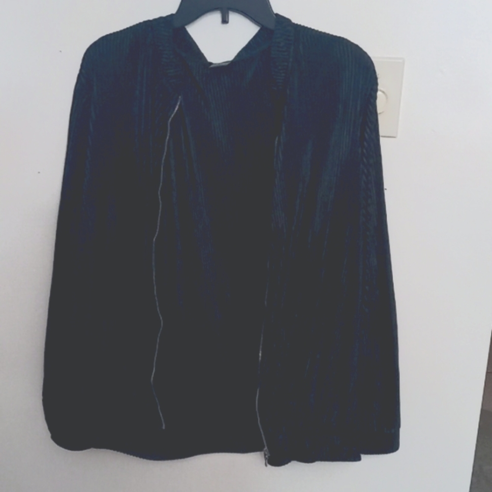 Plus size zip up top in 2x rib type